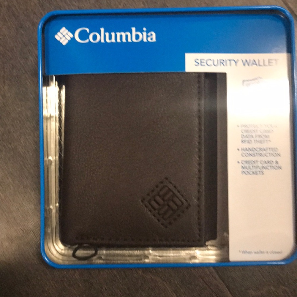 NWT Men's Columbia Wallet